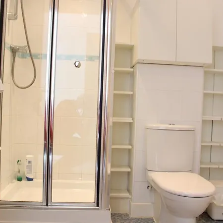 شقة The Penthouse At Marsh House بريستول